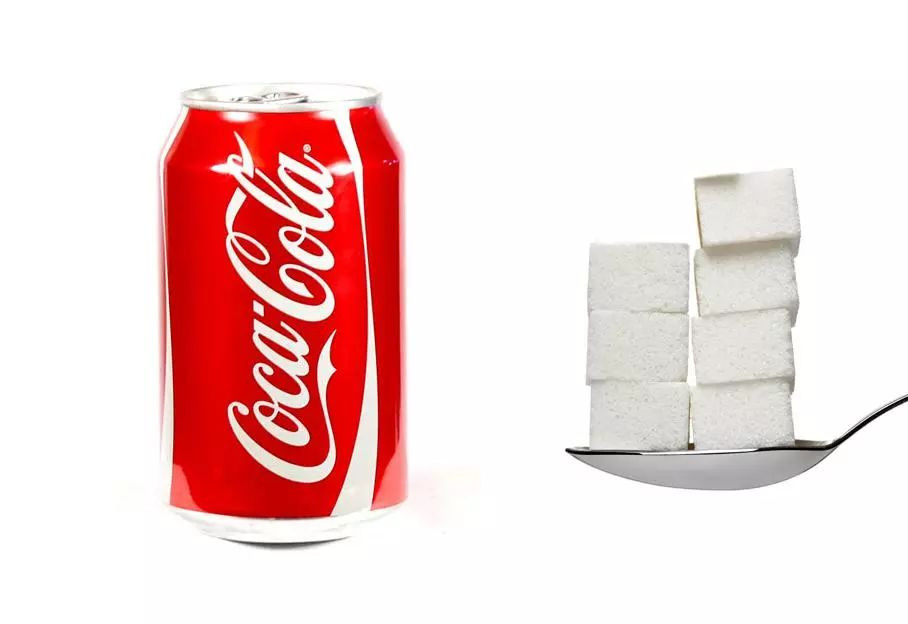 震惊！法媒曝可口可乐800万欧“封口费”！“肥宅快乐水”或致早死，你还敢喝吗？
