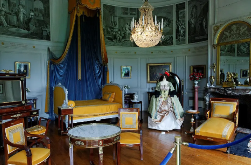 法国最美的城堡再票选 ，凡尔赛宫才排第3名？